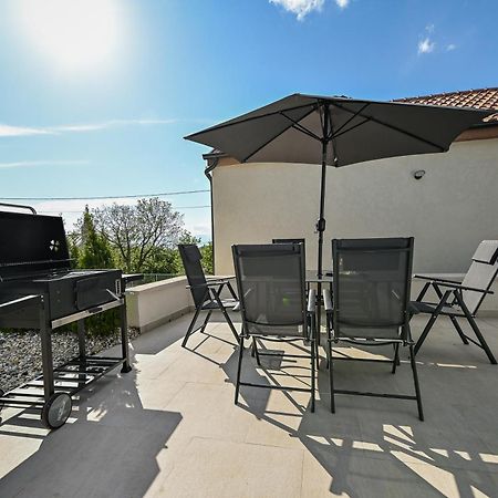 Villa Burra Hreljin Exteriör bild