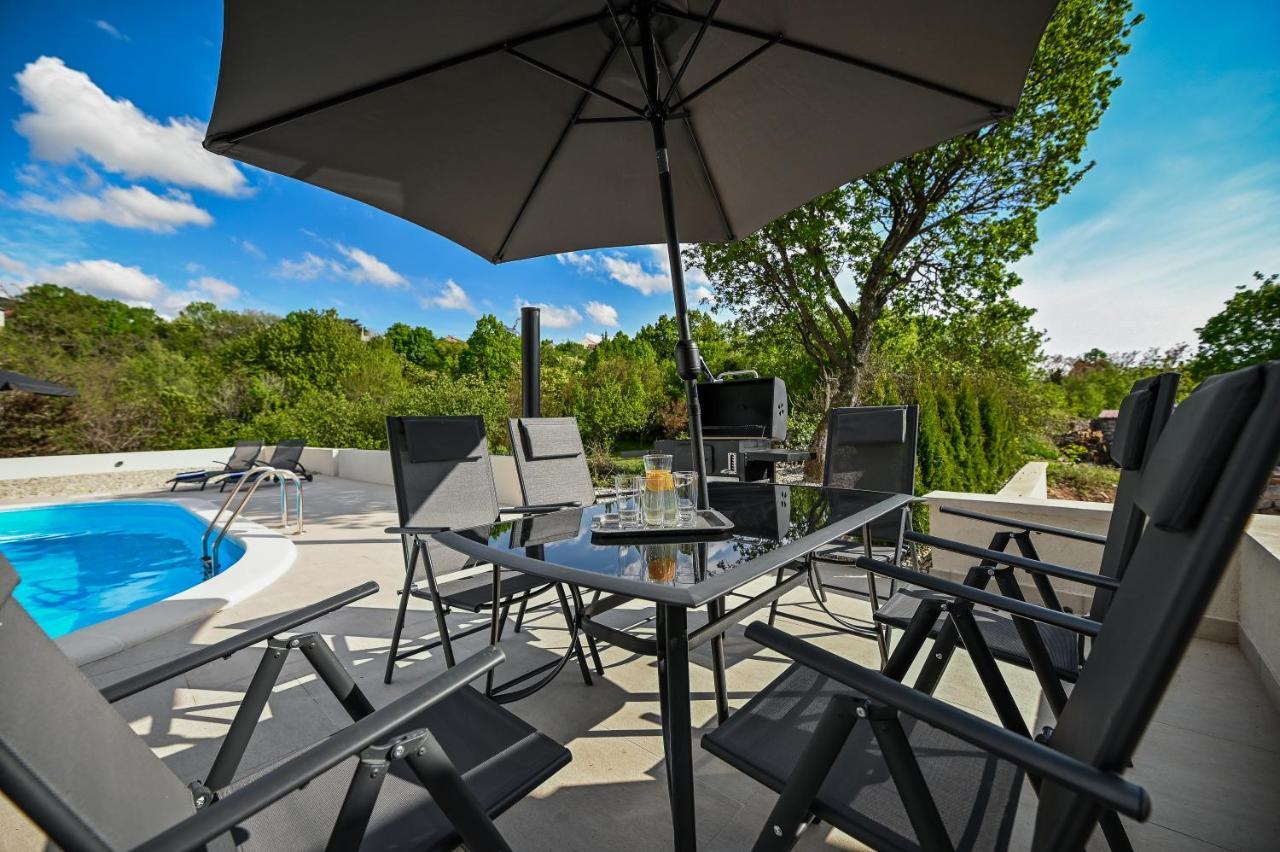 Villa Burra Hreljin Exteriör bild
